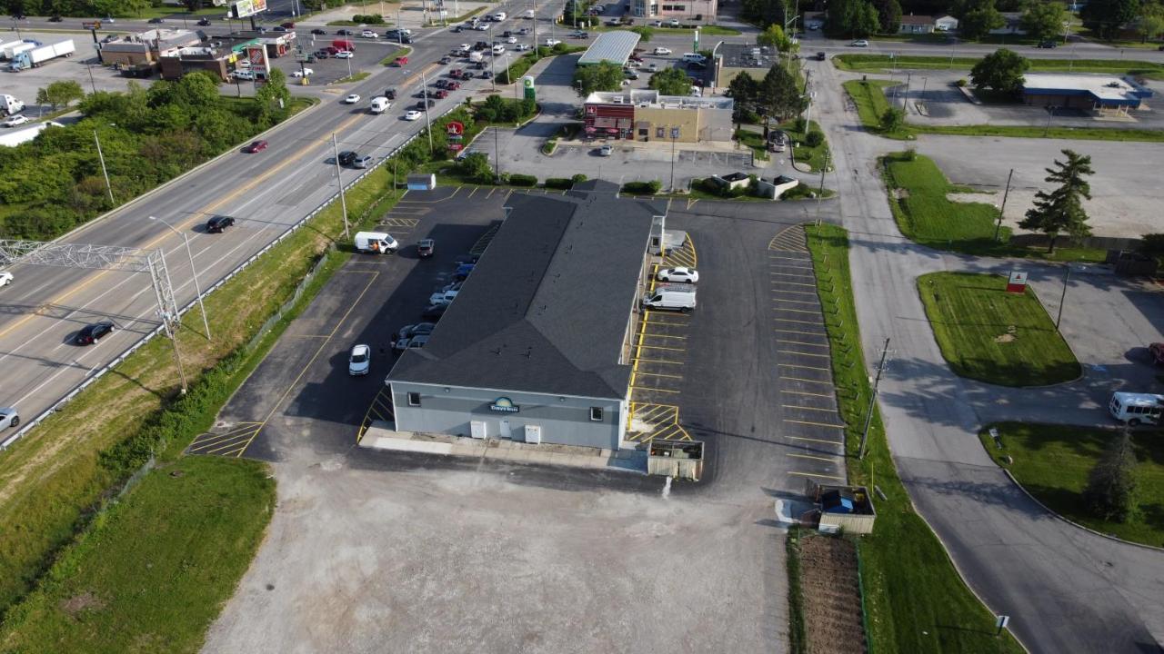 Days Inn By Wyndham Indianapolis East Post Road Exterior foto