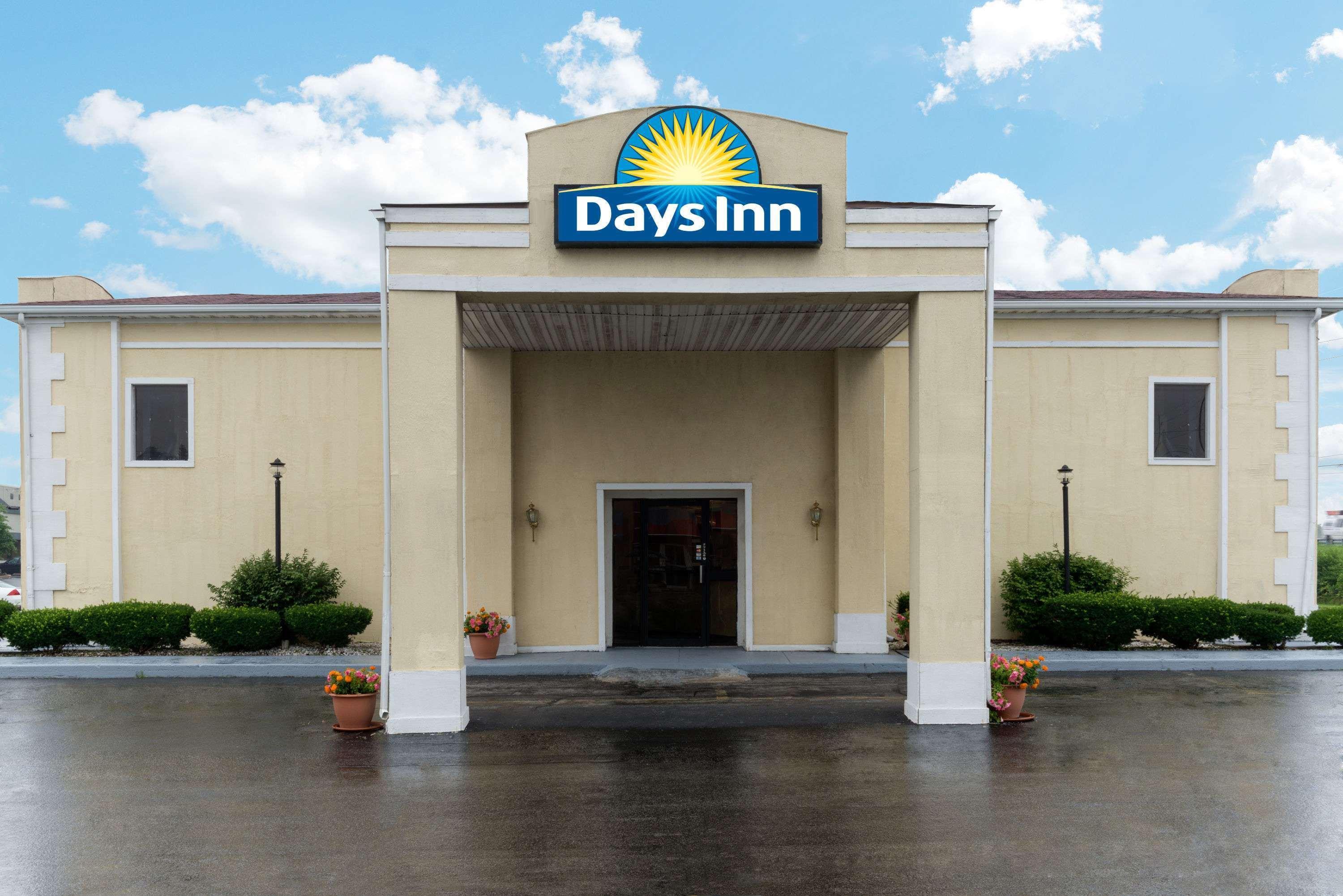 Days Inn By Wyndham Indianapolis East Post Road Exterior foto